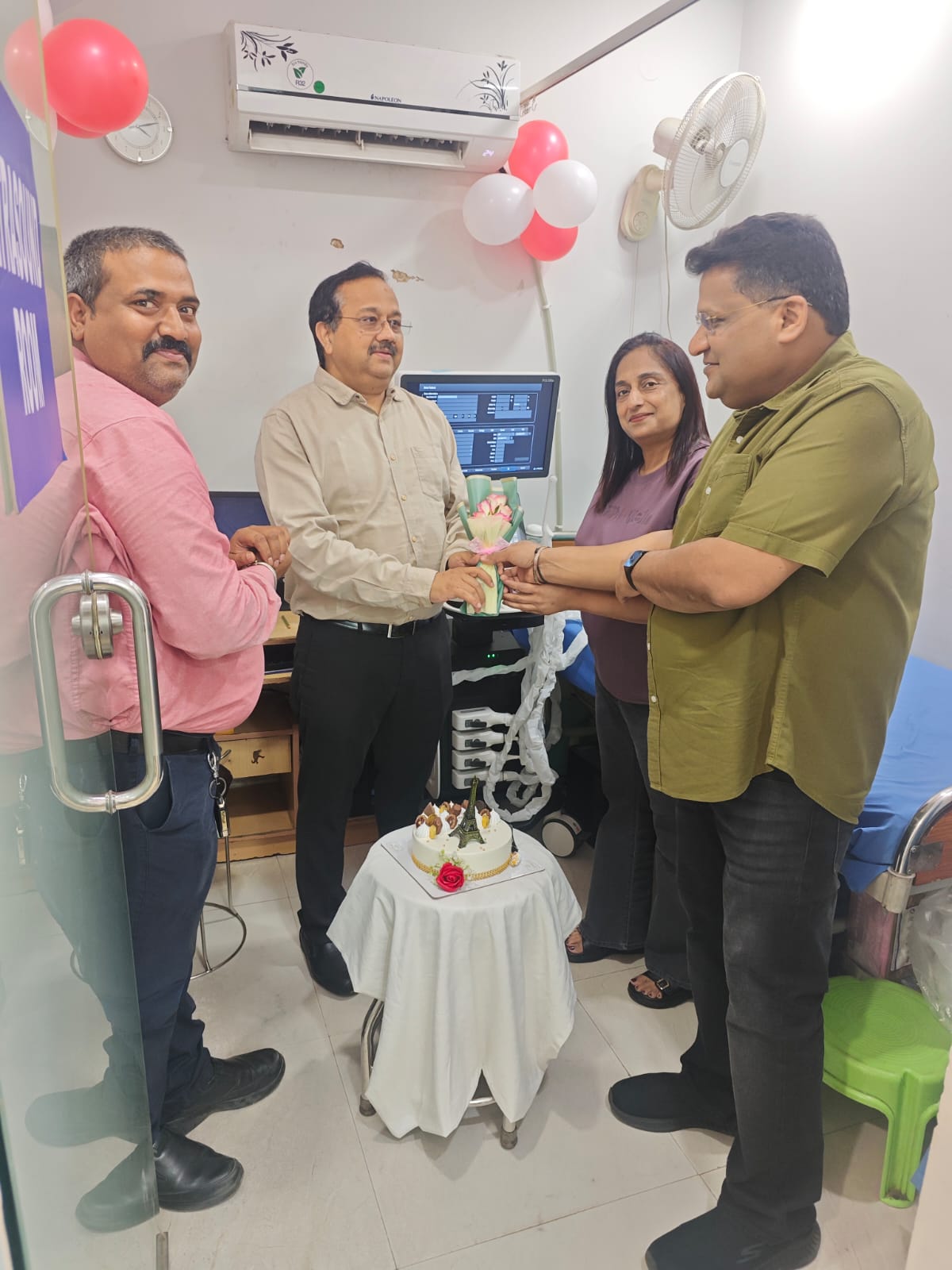 Dr. Sunil Singhal